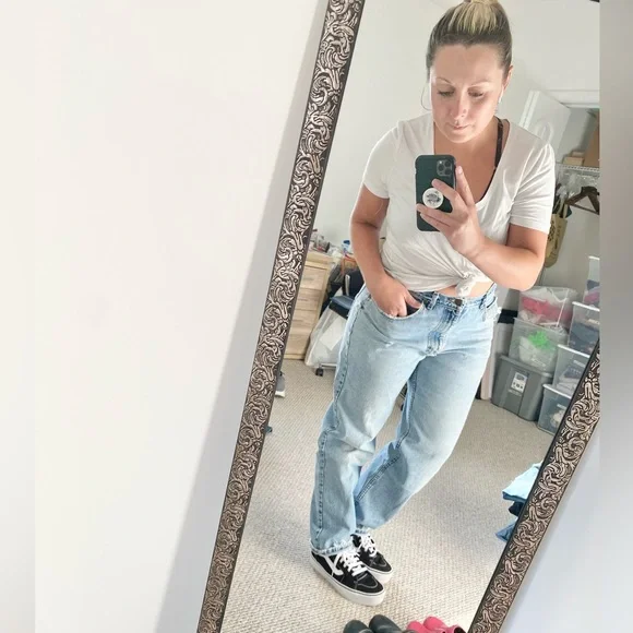 COPY - ✨LLBEAN Classic Vintage Super-Worn Broken-In Jeans Size 35x30 Unisex✨ - Picture 1 of 15